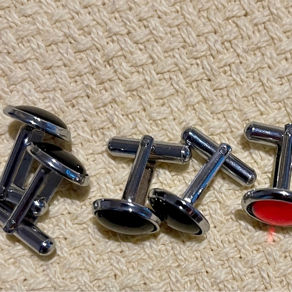 NWOT 3 pairs of cuff links - Picture 5 of 5